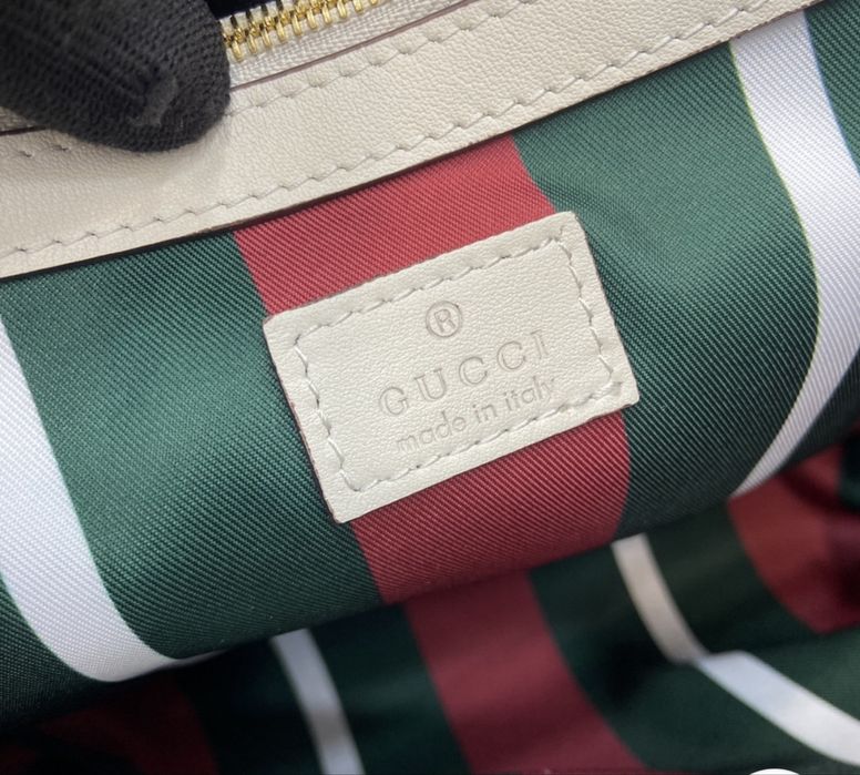 Gucci чанта естествена кожа