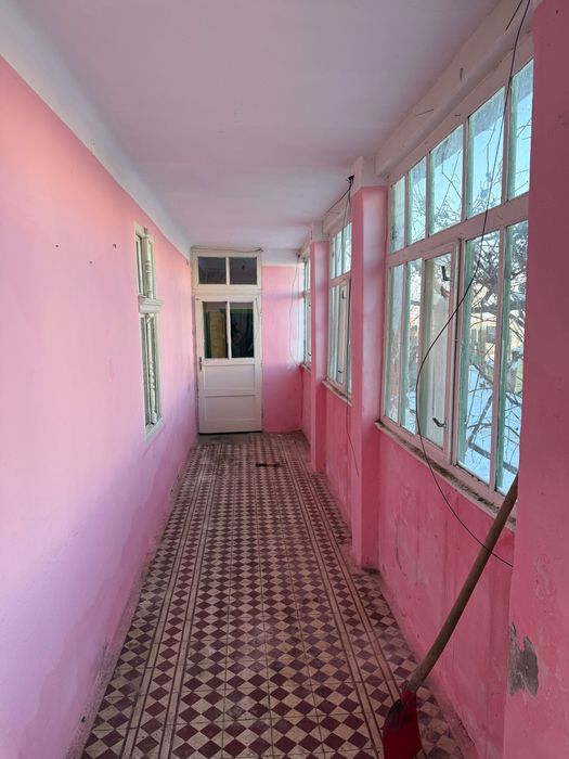 Casă de vânzare lunga