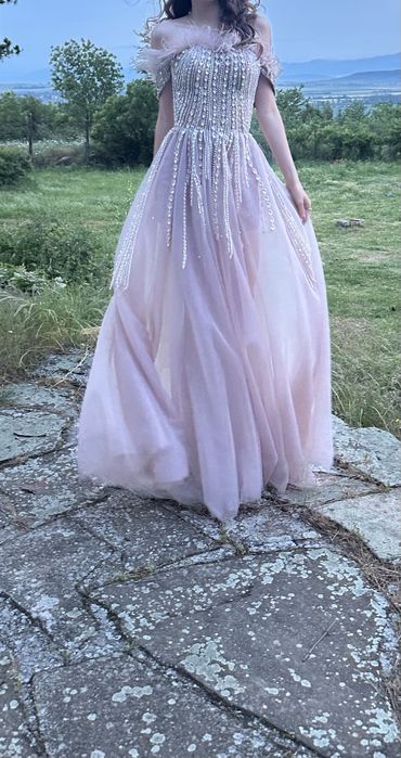 Бална рокля с корсет