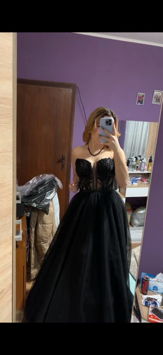 Продавам бална рокля