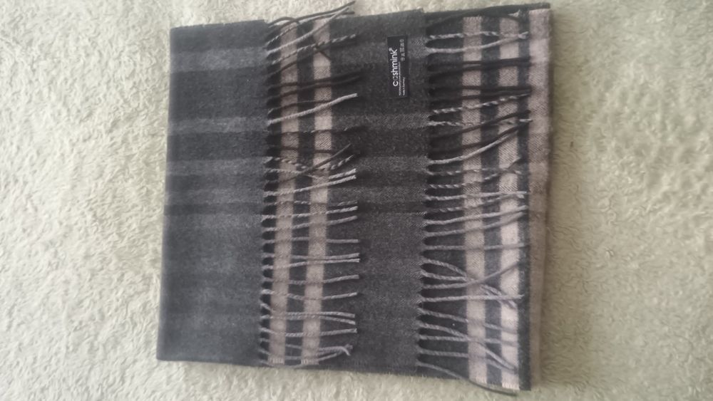 Fular  bărbați de calitate.