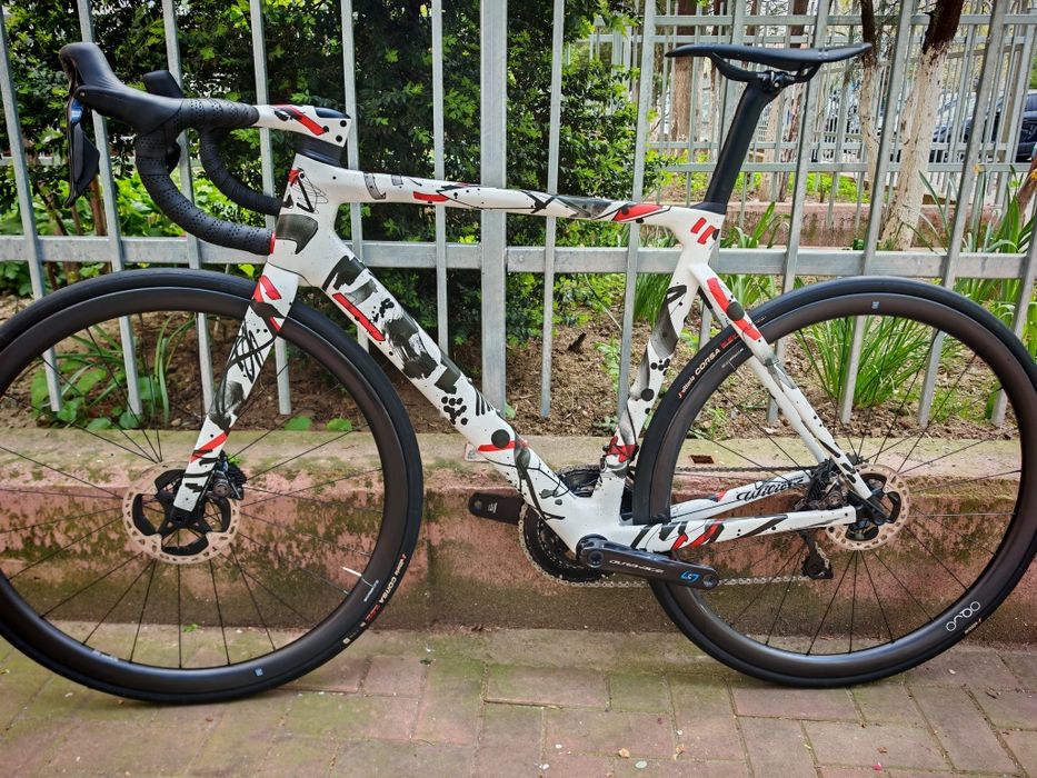 Bicicleta cursiera carbon Wilier Unico Filante SLR ediție limitata 200 bucăți mărime L /56Dura-ace 9200 Di2 12 V