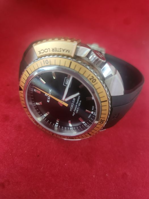 Мъжки часовник кварцов Edox
