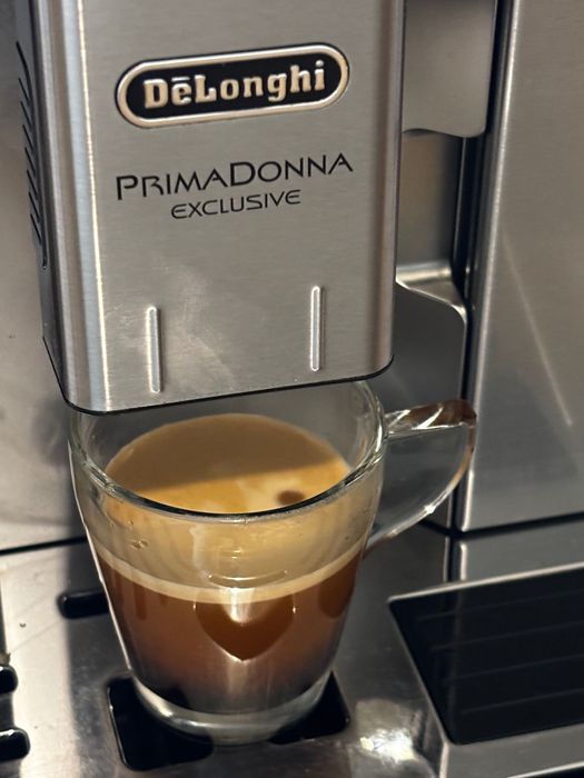 Delonghi Primadonna Exclusive mașina de cafea automata