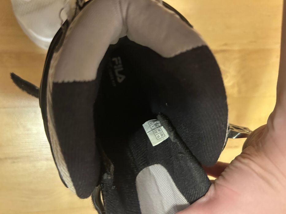 role FILA Thetis Pro pentru bărbați, mărimea 42 (UK 8 / US 9 / 27 cm), în stare foarte bună