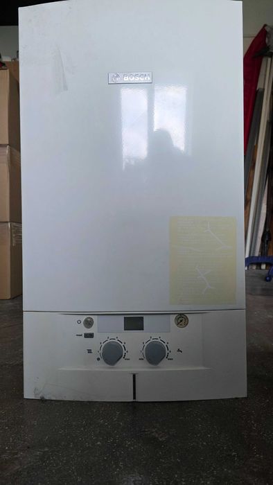 Centrală termică Bosch Gas 3000W 24kW