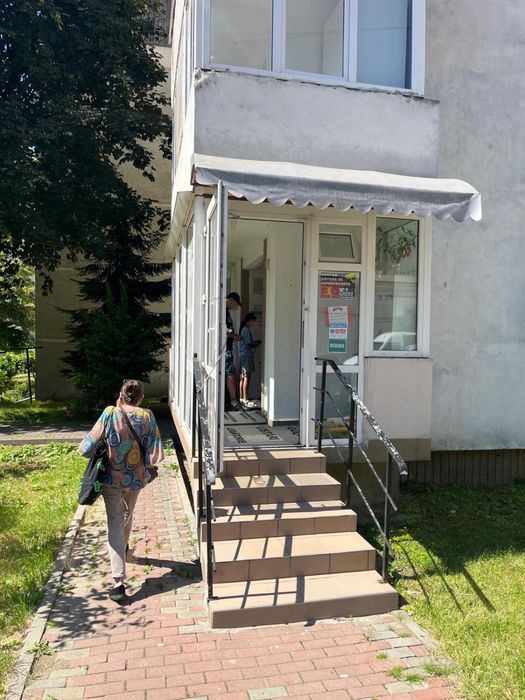 Spațiu comercial cu 3 unități separate | Zona Perla - BCR