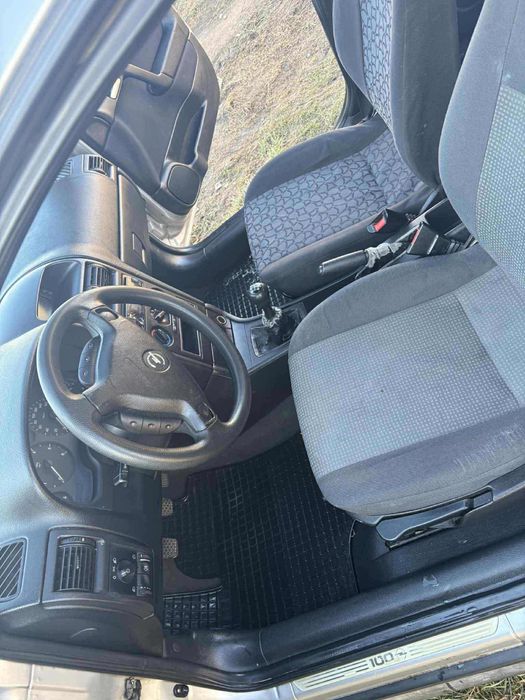 Vând opel astra
