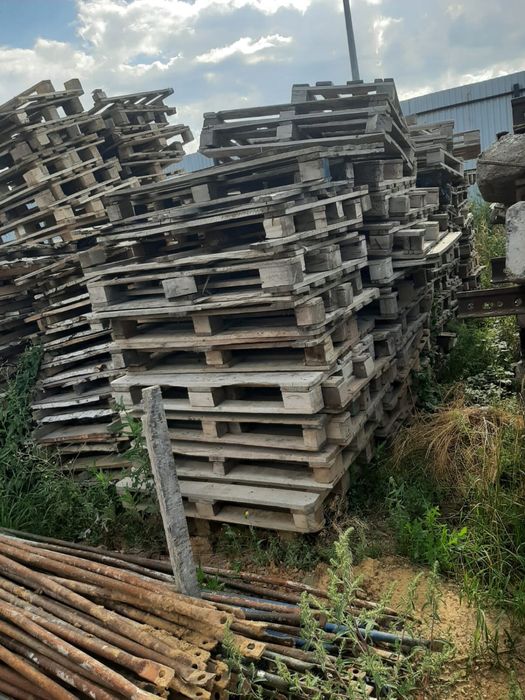 Продам поддоны б/у.