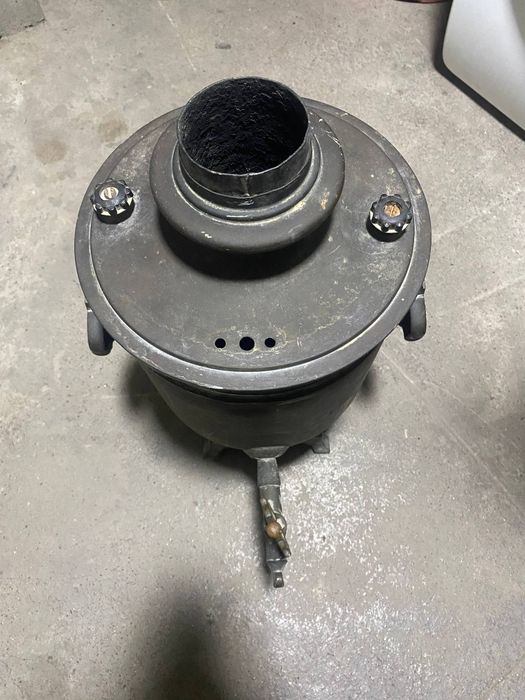 Somovar antikvar 130 yilik