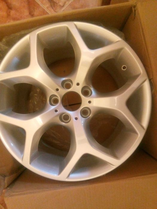 Jante  bmw X3 9.0x18  . un set amortizoare bmw