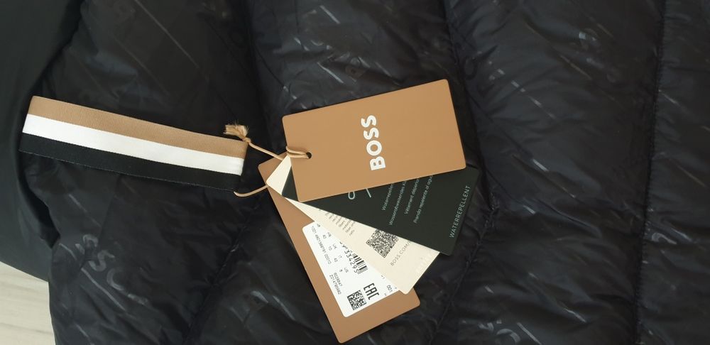 Hugo Boss Pamaxi2 Long Down Parka 38 - S НОВО ОРИГИНАЛ Дамскa яке Парк
