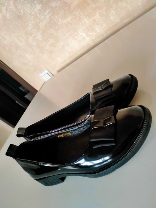 Туфли лаковые 36 размер
