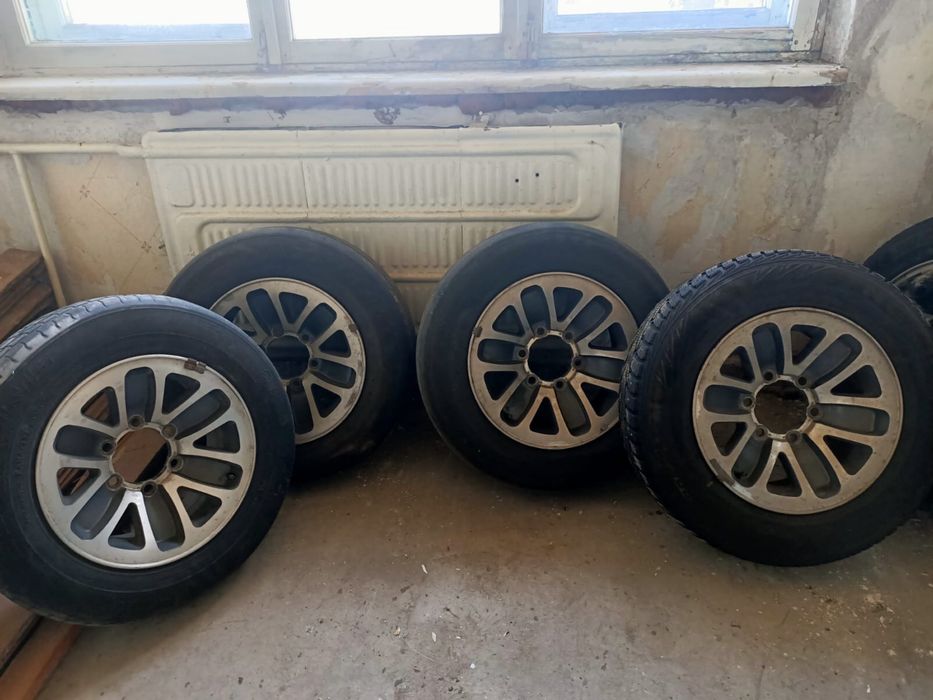 Продам оригинальные литые диски на Митсубиси