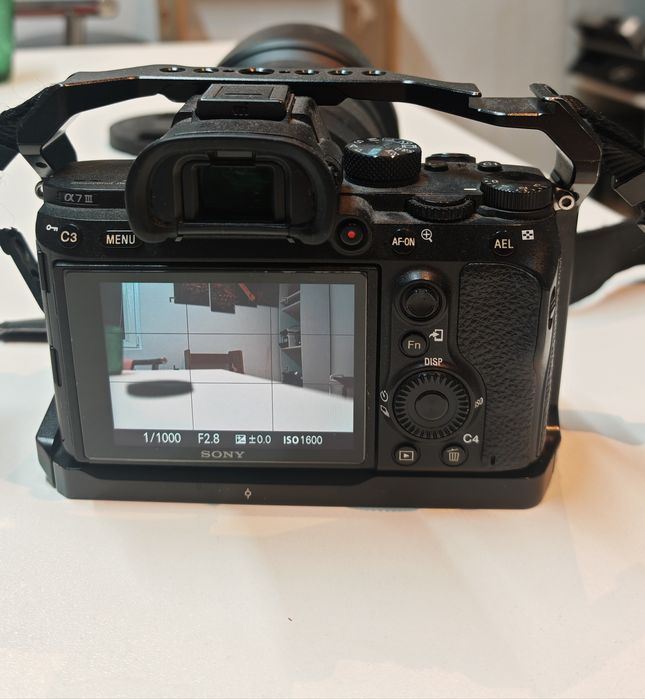 【ジャンク】SONY a7iii sony a7iii second hand si noi de vanzare • Anunturi • OLX.ro