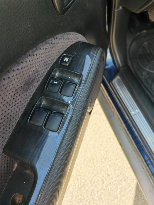 Mitsubishi outlander 2.0 136к.с Газ-бензин
