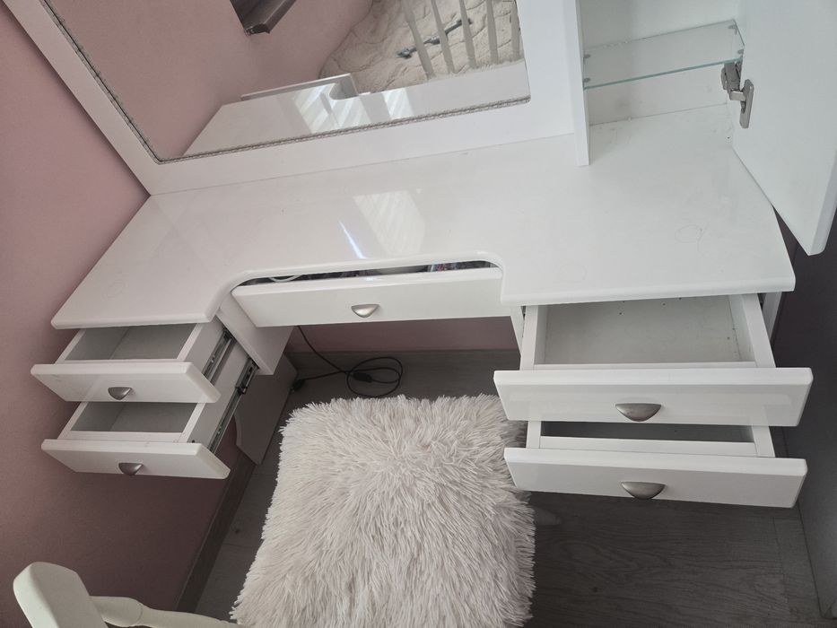 Детска тоалетка за принцеси