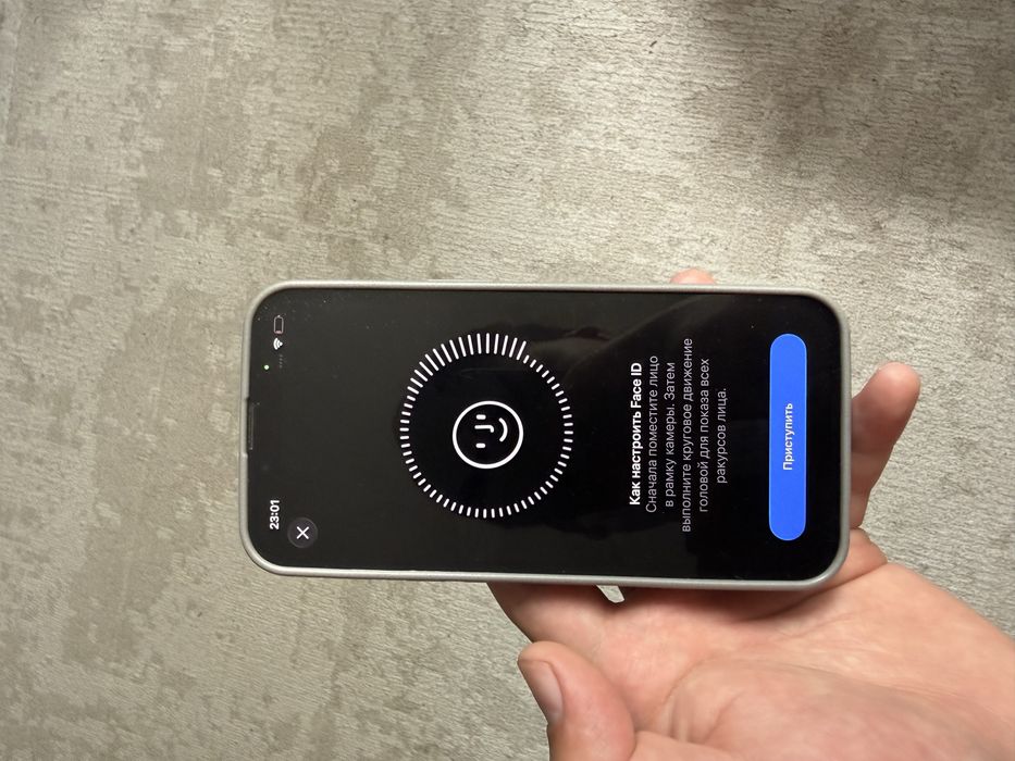 Продам iphone 13 256гб