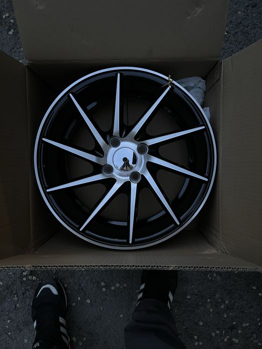 Продам диски VOSSEN