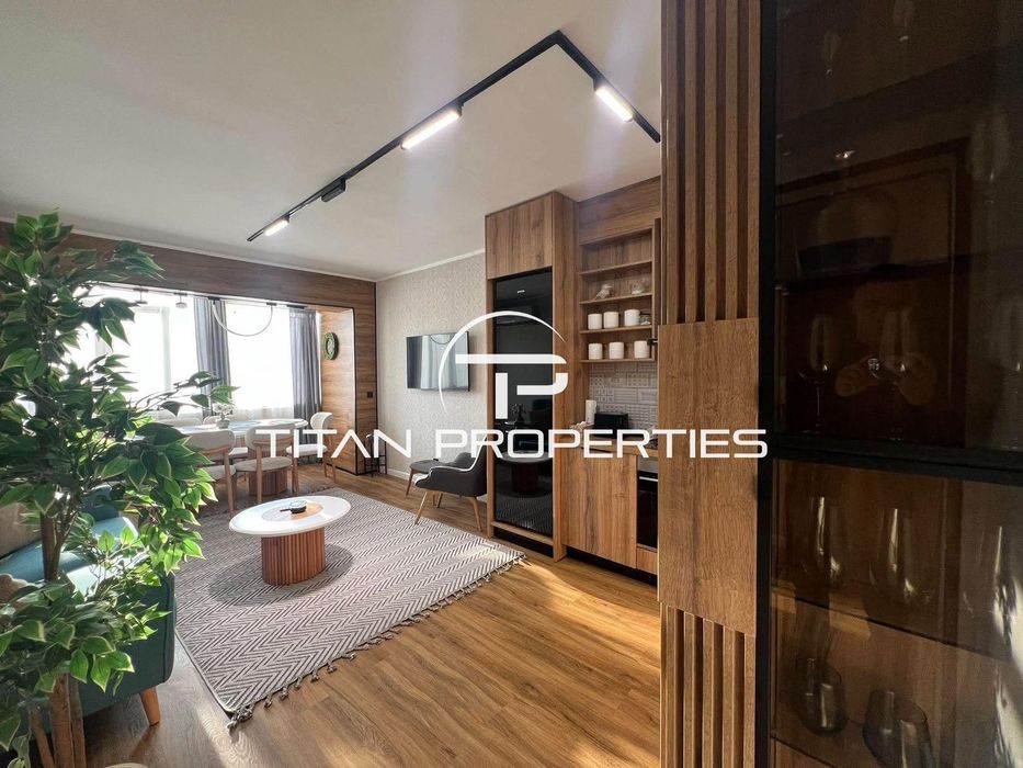Дава се под наем Четиристаен апартамент в Варна, Център - 120 кв.м за 1500 € - Снимка #2
