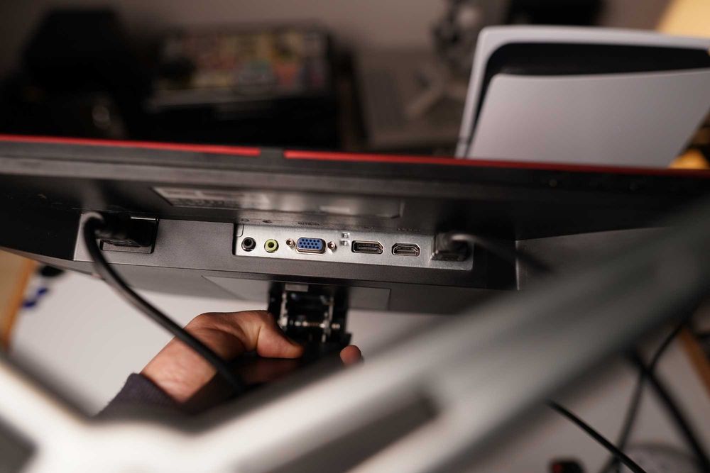 AOC 24G2S монитор