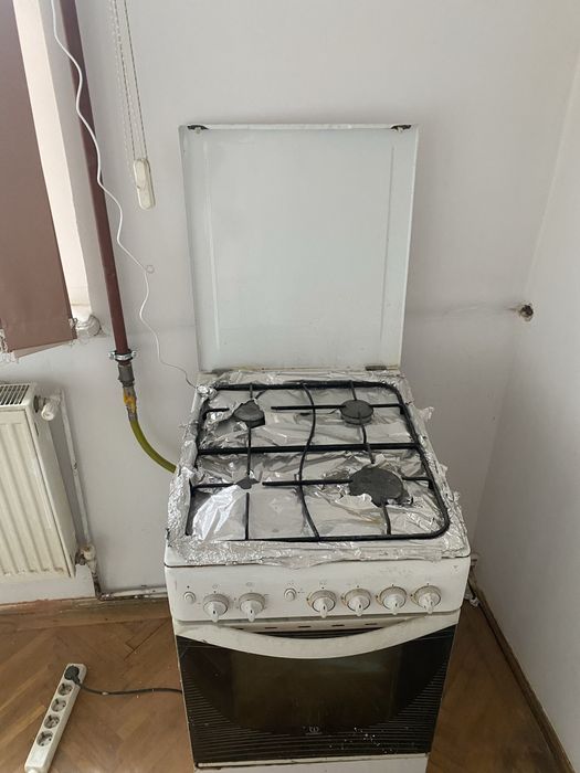 Aragaz Indesit Utilizat