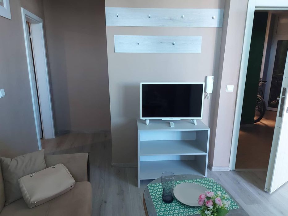 Дава се под наем Двустаен апартамент в София, Студентски град - 60 кв.м за 597.21 € - Снимка #2