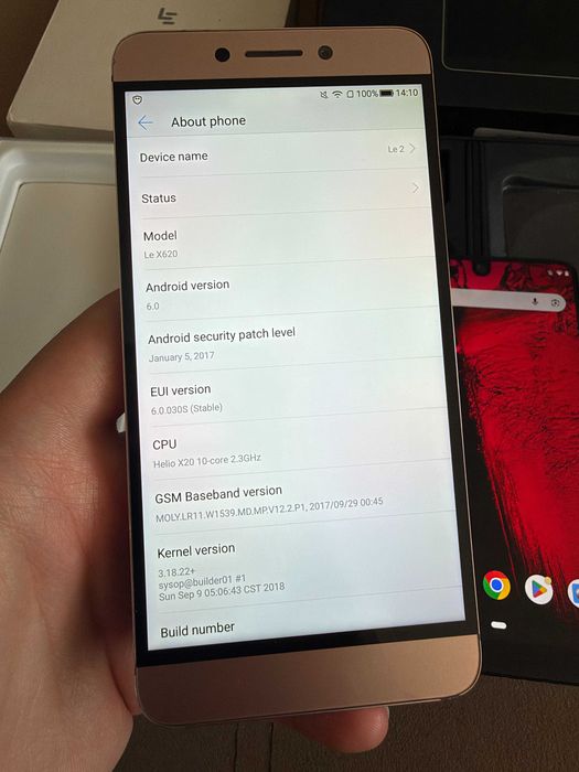 Essential Phone PH-1 и LeEco X620