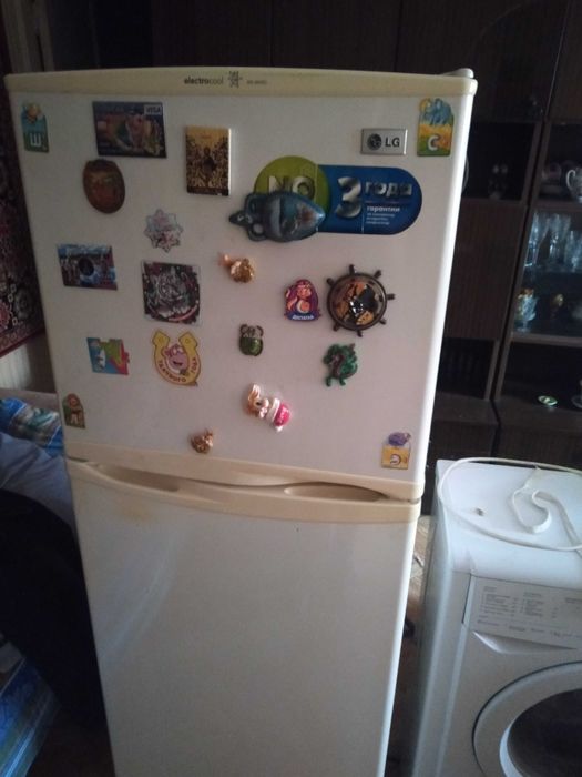 Холодильник б/у элжи