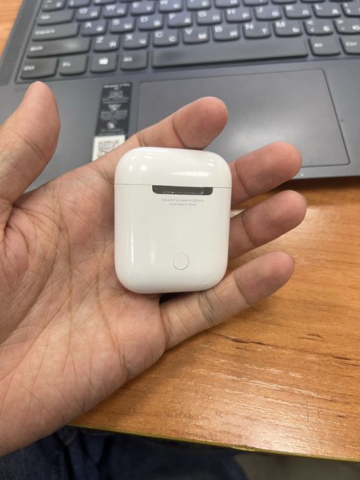 Оригинал AirPods