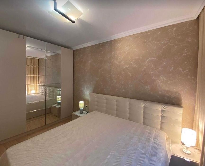 Дава се под наем Тристаен апартамент в Пловдив, Център - 100 кв.м за 700 € - Снимка #4