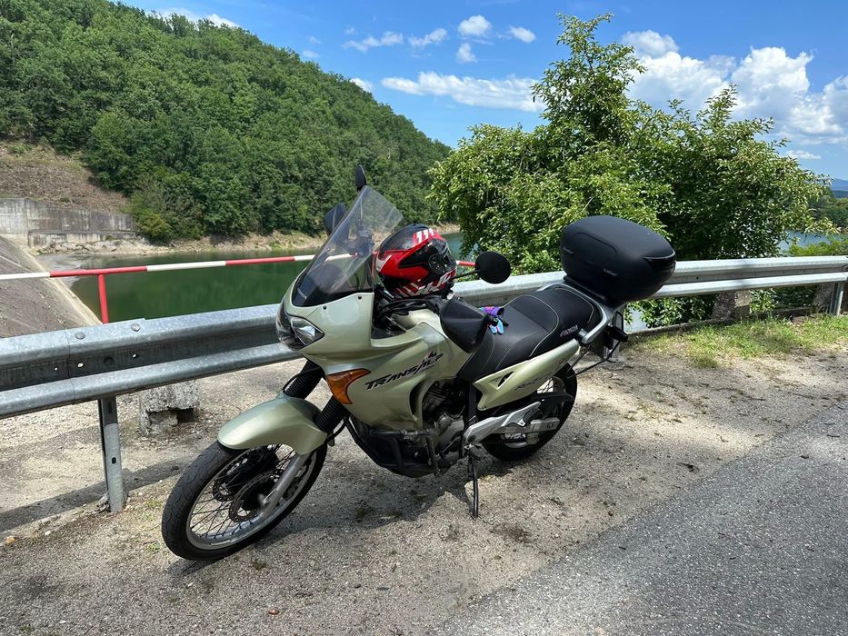 Motocicleta Honda Transalp