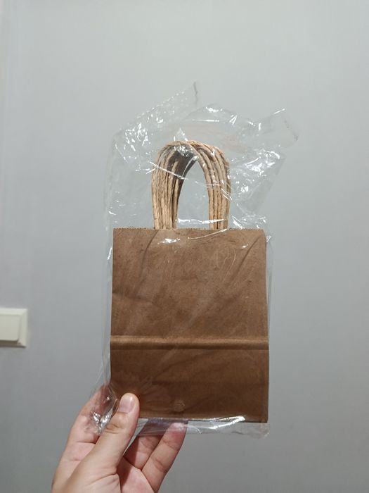 Padarichniy kraft paketlar sotiladi yangi