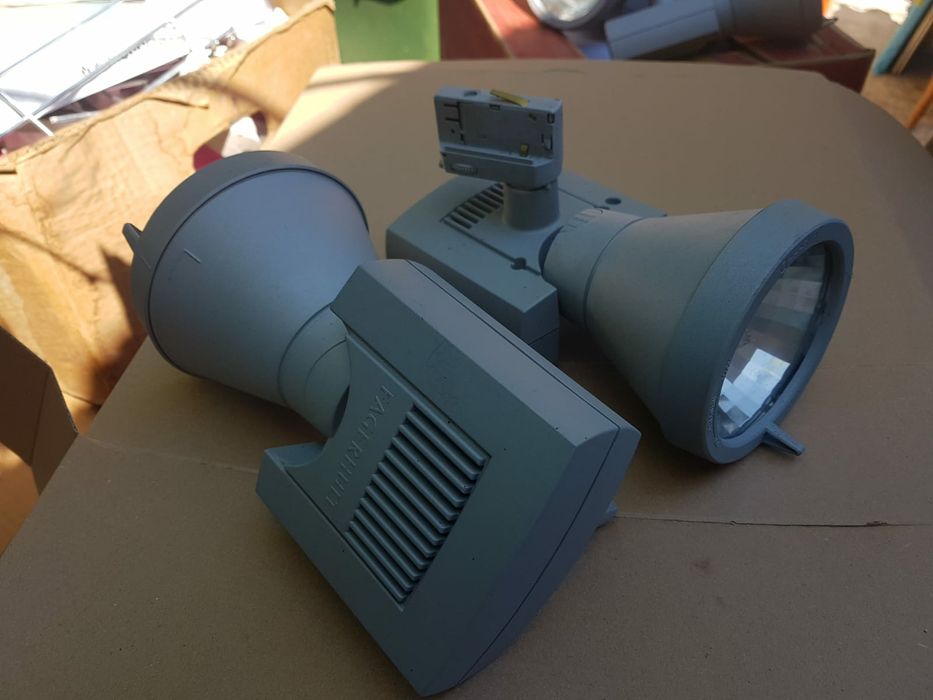 Proiectoare halogen sina