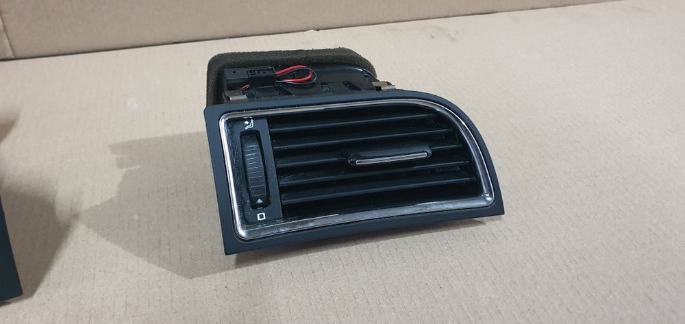 Grila ventilatie centrala laterala stanga dreapta skoda superb 2