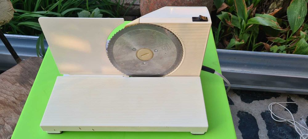 Колбасорезачка, използвана.