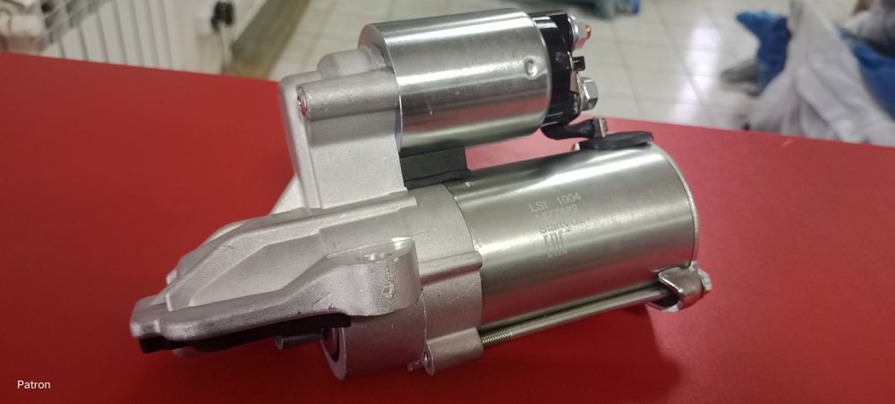 Стартер Мазда Трибут