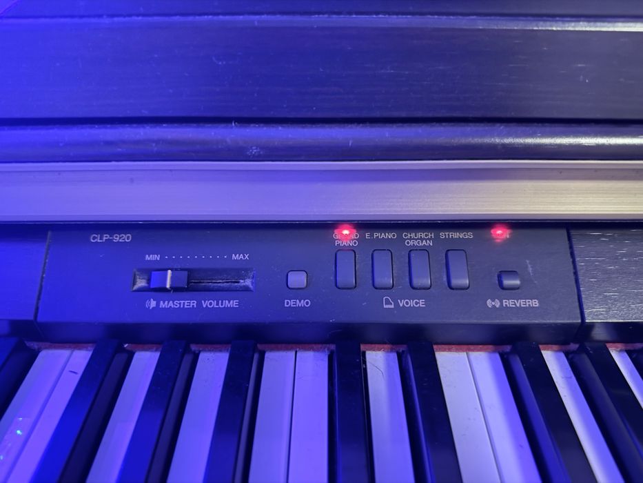 Pian Yamaha Clavinova