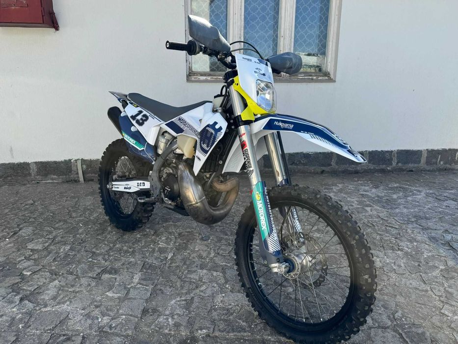 VAND Husqvarna 2t 300 TPI, 2022. 6700 euro