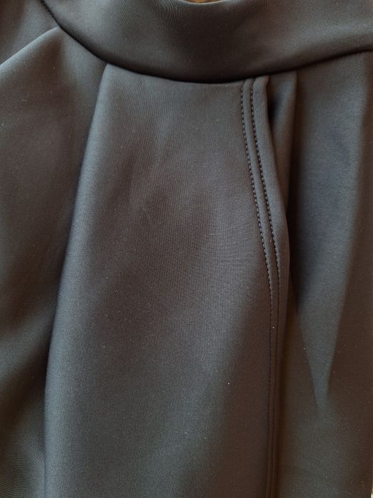 Fusta cu trena burgundy / neagra / verde inchis