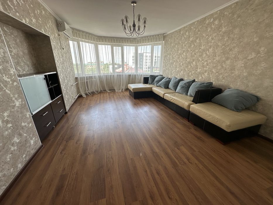 Продаю квартиру. В центре города