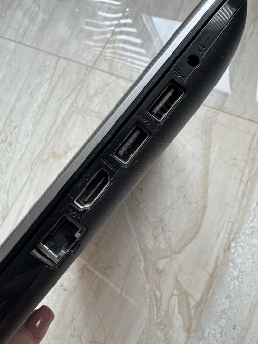 HP Notebook 15z-ba000