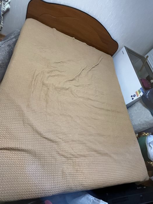 Продам кровать 160х200