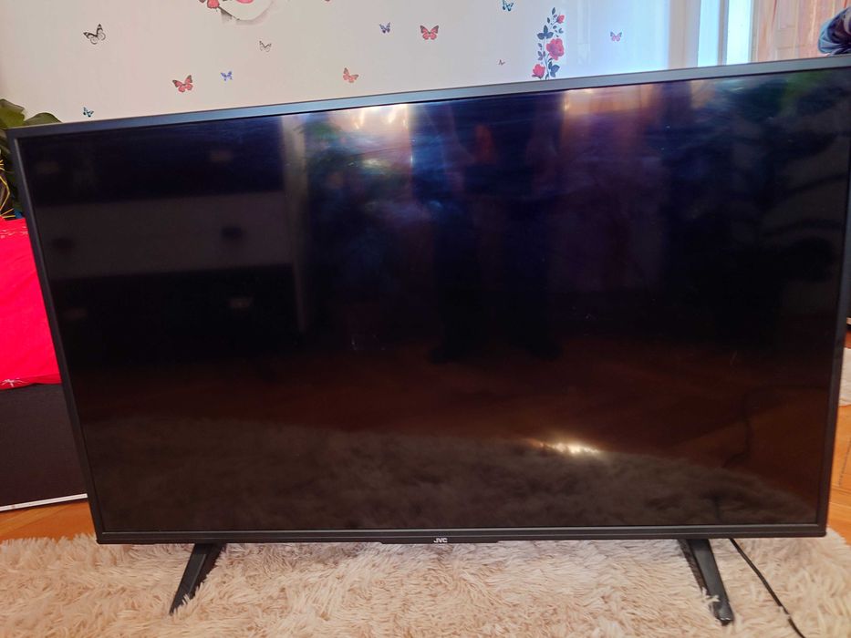 Vând televizor JVC Smart 43" 109 cm 4K  UHD -LT -43VU3000