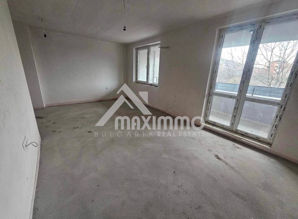 Продава се Двустаен апартамент в Варна, Възраждане 1 - 66 кв.м за 1902 €/кв.м - Снимка #3