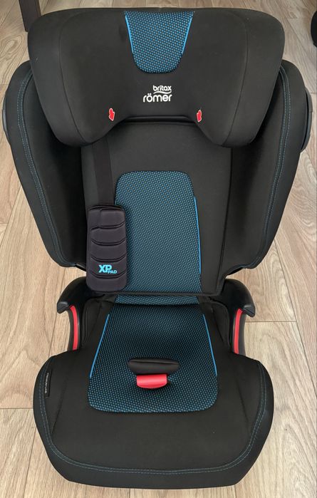Scaun auto cu Isofix Britax Romer Kidfix III, S, 15-36 Kg, Cool Flow, Blue