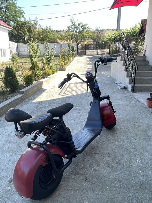 Vand scuter electric