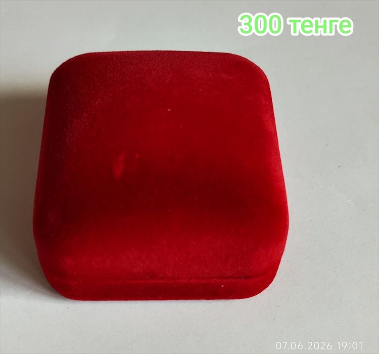 Продам футляры для украшений.