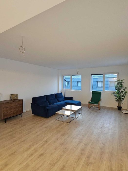 Apartament me 4 dhoma, 210 m²