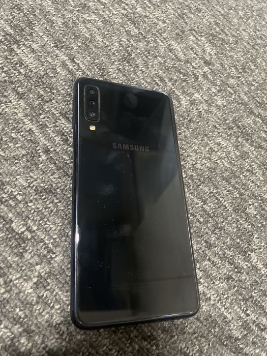 Телефон Sumsung a7